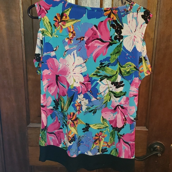 Pretty summer top - extra large - Picture 2 of 5